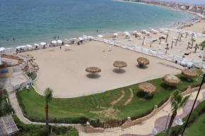 Mamoura Private Beach, Exclusive Luxury & Comfort